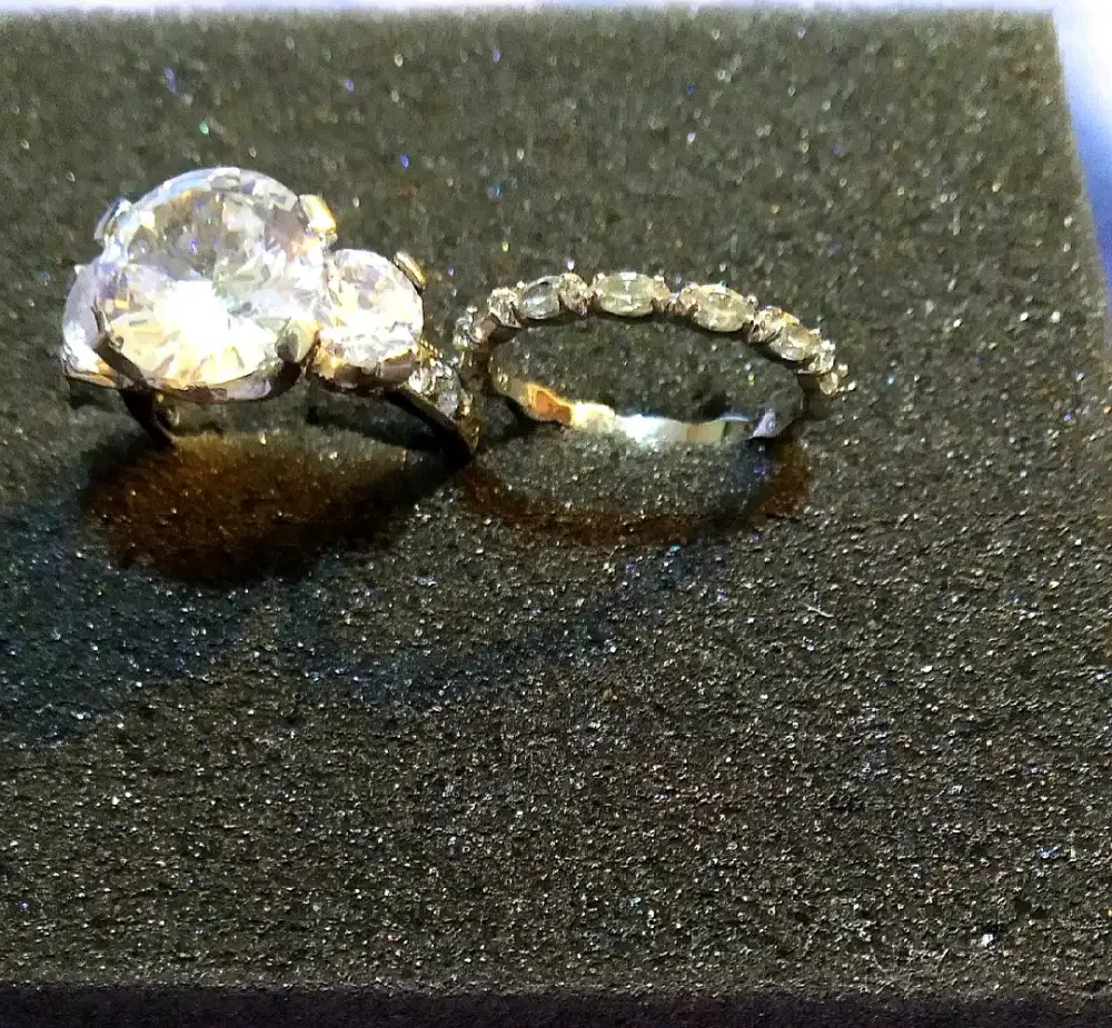 Authentic Swarovski Duo in white Constella & Matrix Vittore Band Ring