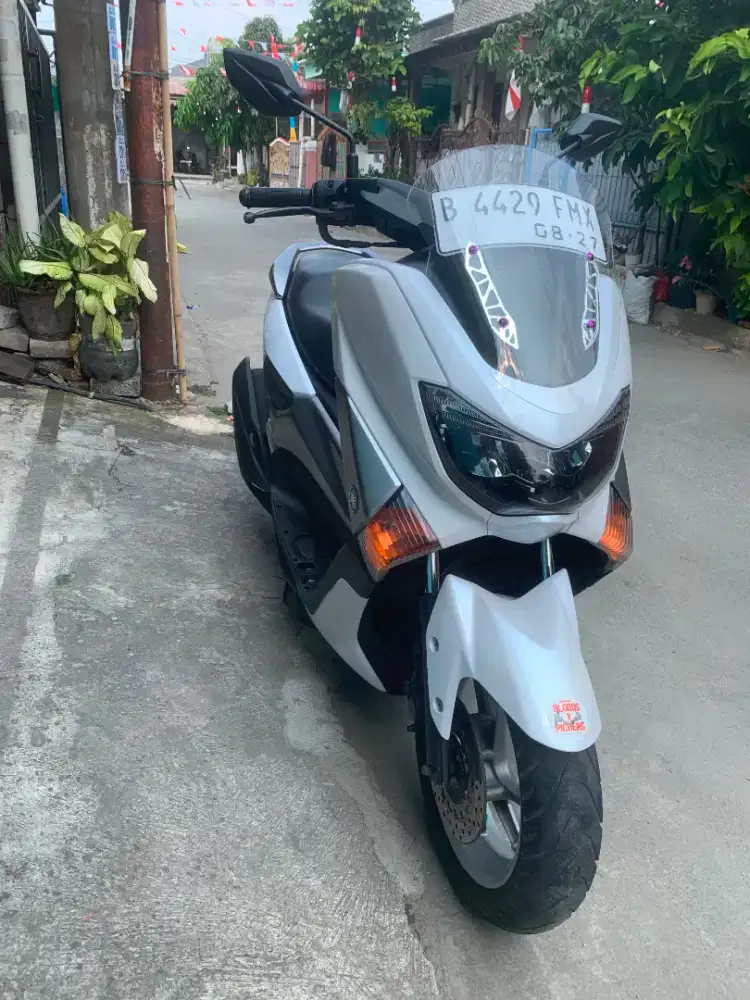 Nmax putih 2017 gress