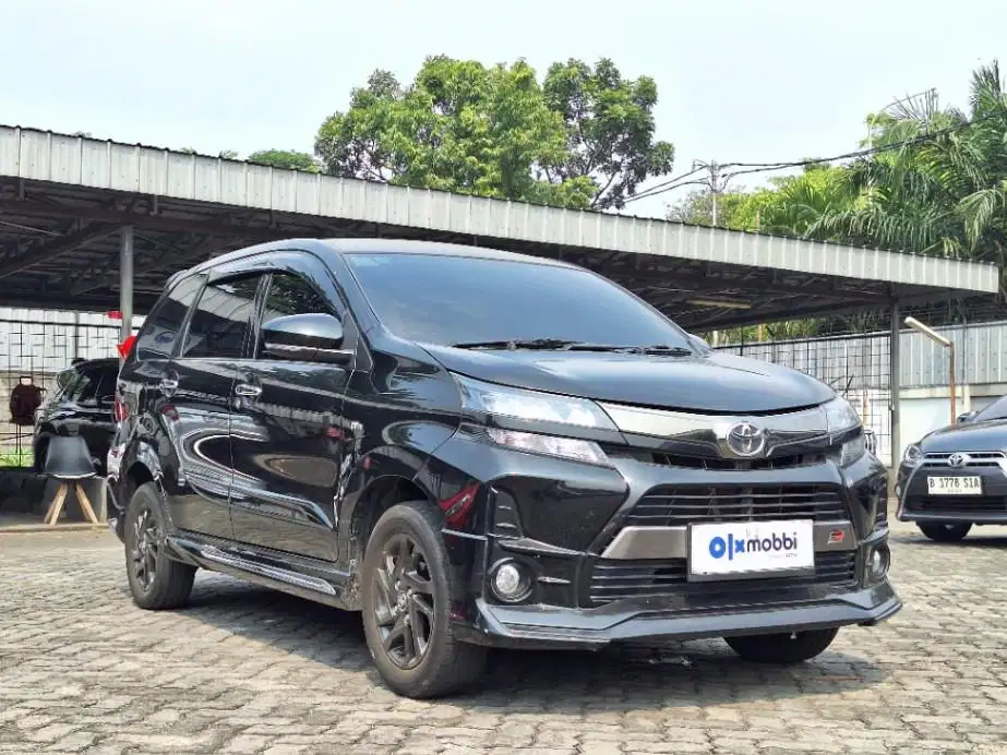 KM Rendah - Toyota Avanza 1.5 Veloz GR Bensin-AT 2021