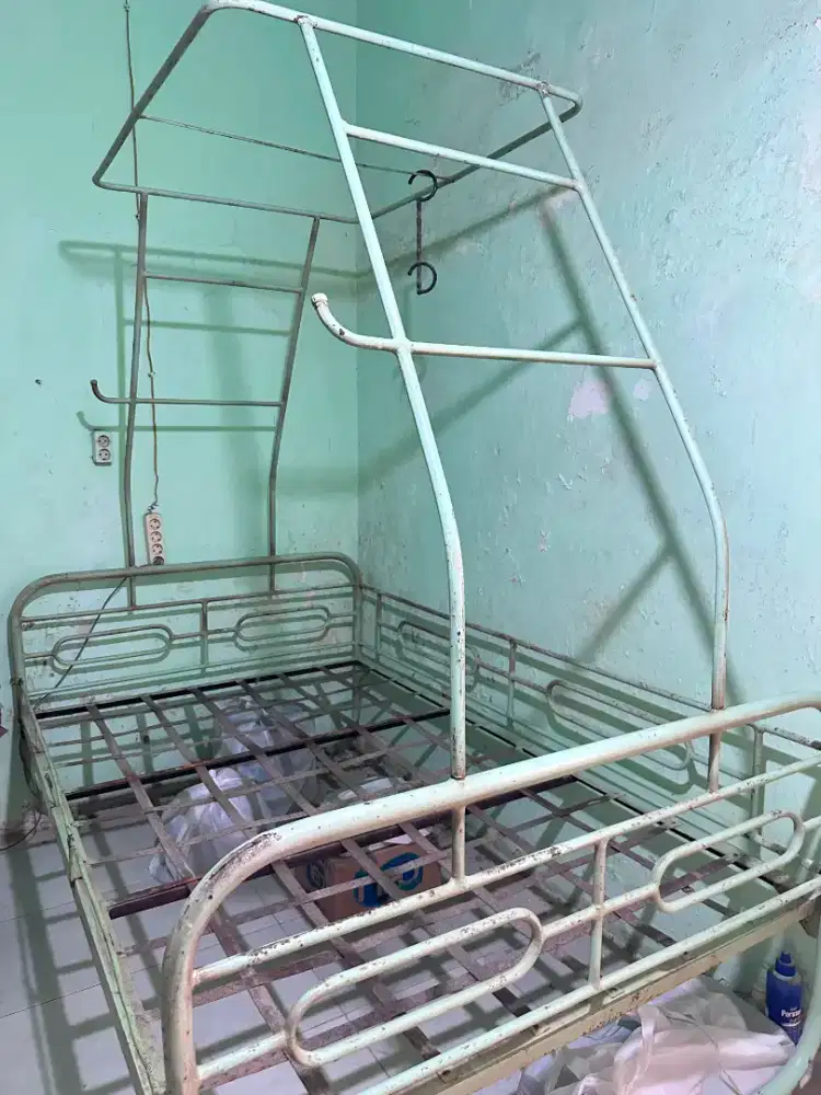Ranjang besi + Kasur Kapuk