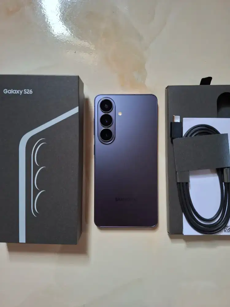 Samsung S26 8 / 256 4 bulan pakai very like new bkn s25 s24 ultra