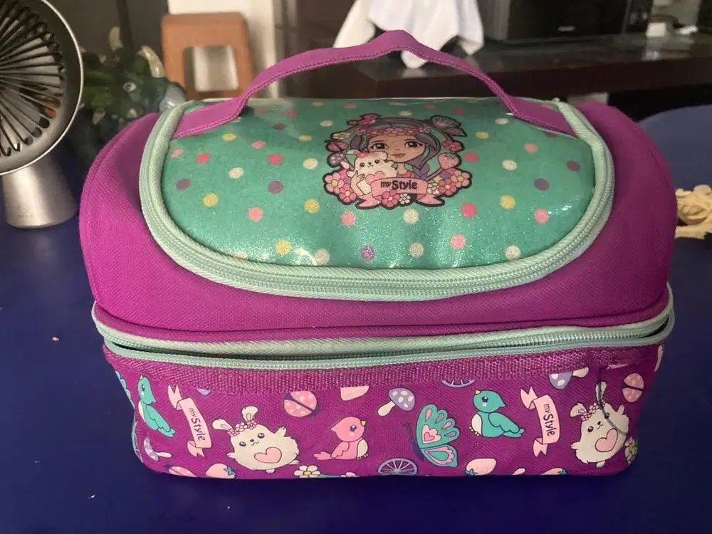 Tempat makan anak lunch box