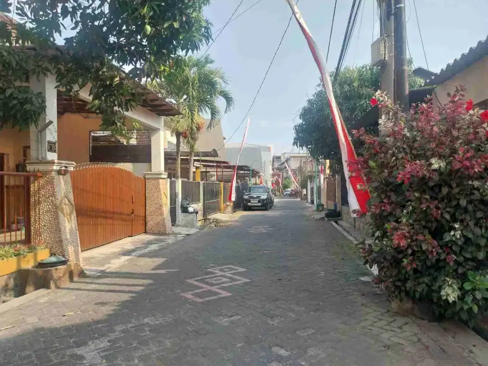 Dijual Murah Rumah Lama Sigura-gura Malang, Luas Tanah 238
