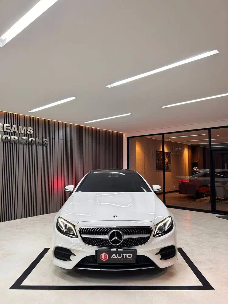 Mercedes Benz E300 Coupe AMG AT 2018 Putih Mercy Km5rb B969JWU