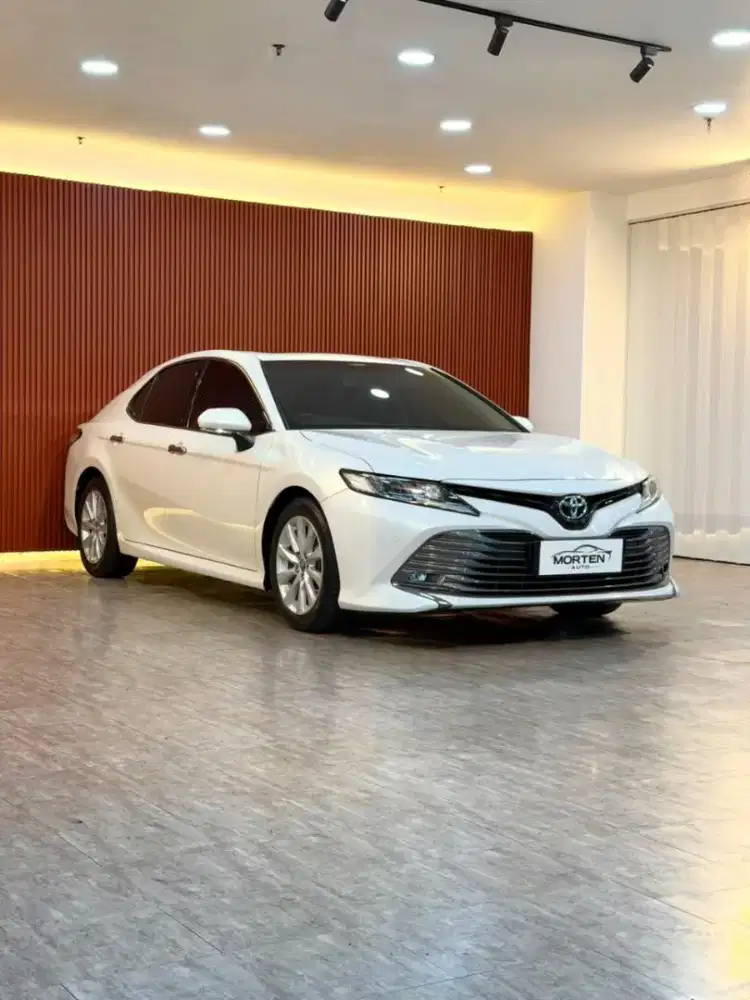 Toyota Camry V 2.5 AT Tahun 2019