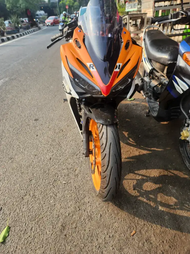Honda cbr 150 2016 repsol