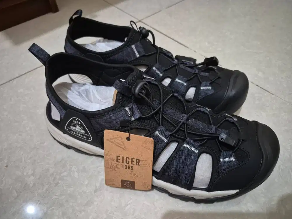 SEPATU SANDAL EIGER HILLWANDER TOE - HITAM, 44