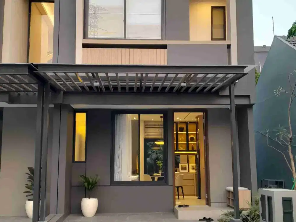 Rumah 2 lantai exclusive tepi danau di harapan indah bekasi harga di bawah 1 M an