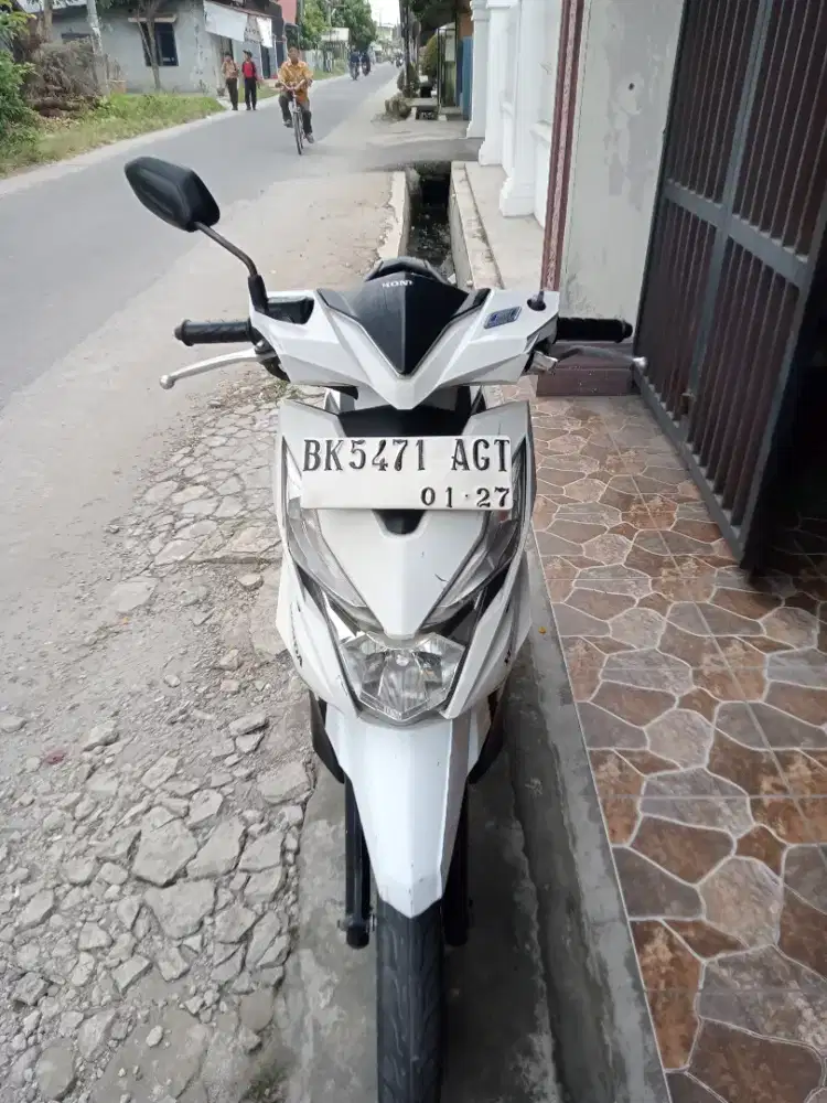 Honda beat CBS tahun 2016 dikeluarkan 2017original pajak hidup Medan