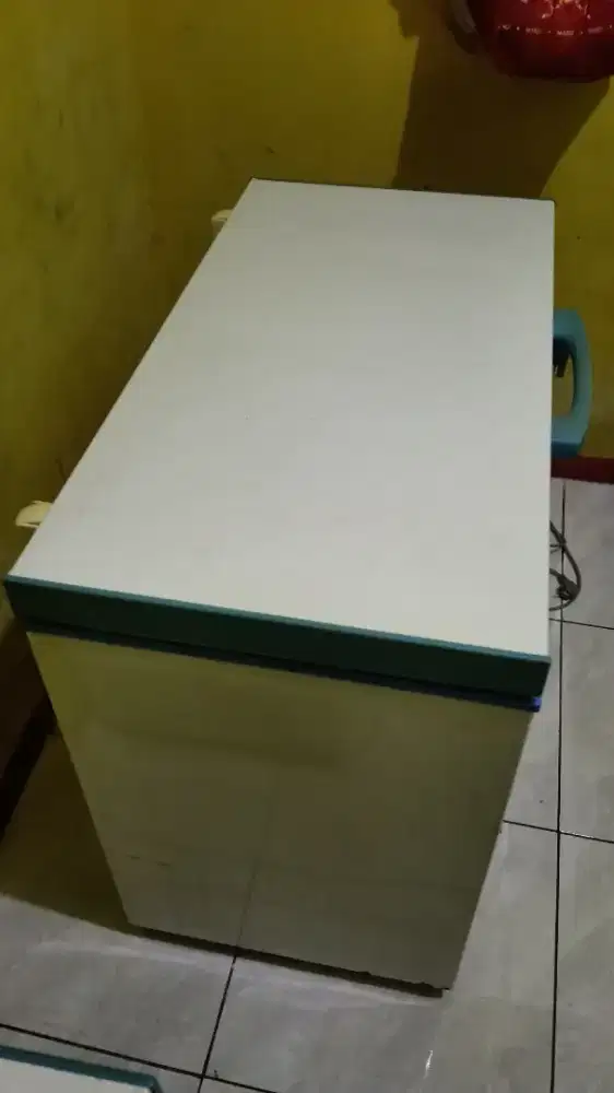 freezer Changhong Kapasitas 200L