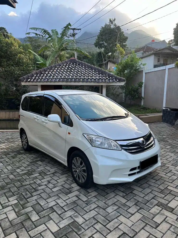 Honda Freed 2012 Bensin