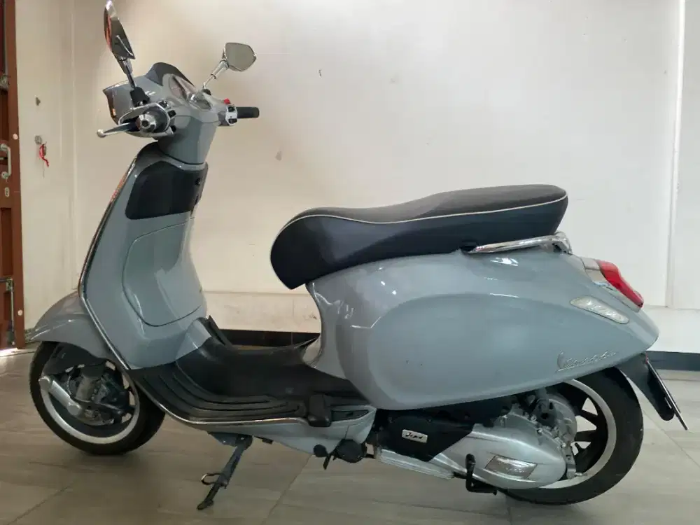 Vespa Sprint Tahun  2024 Gray