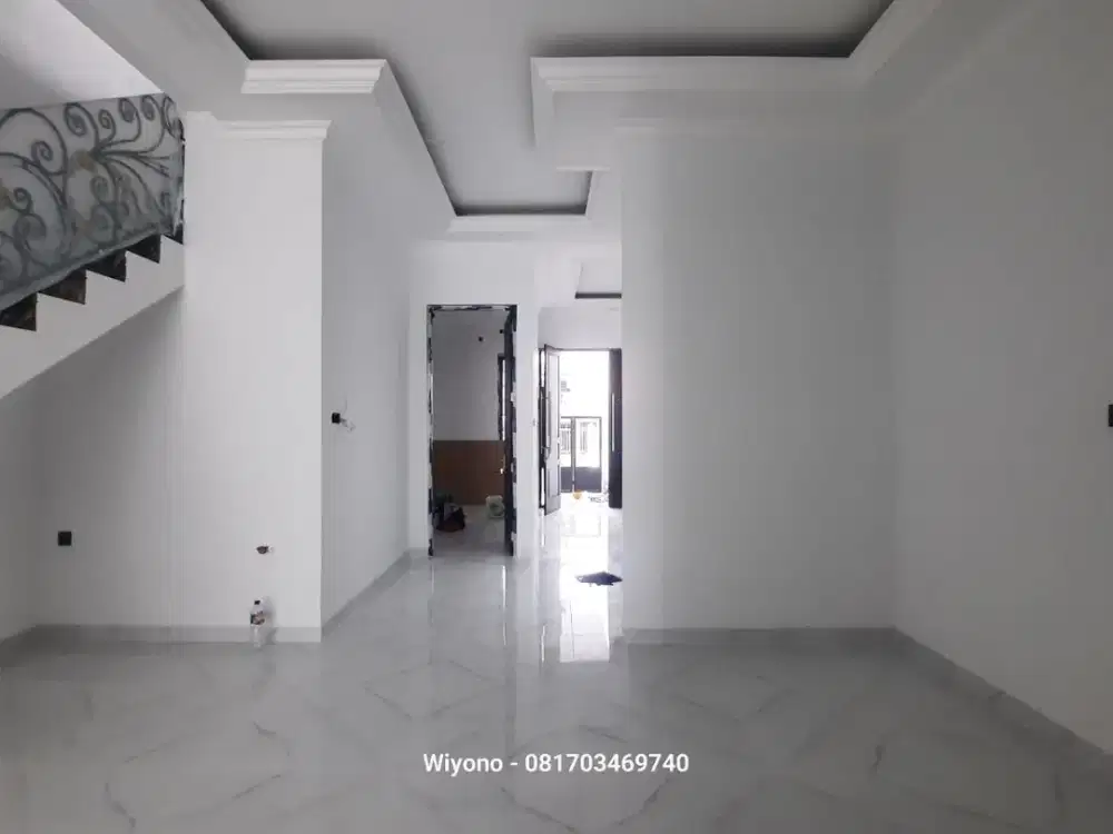 Rumah Babatan Pantai Dekat Grand Kenjeran Moderl American Classsic Mewah dan Siap Huni