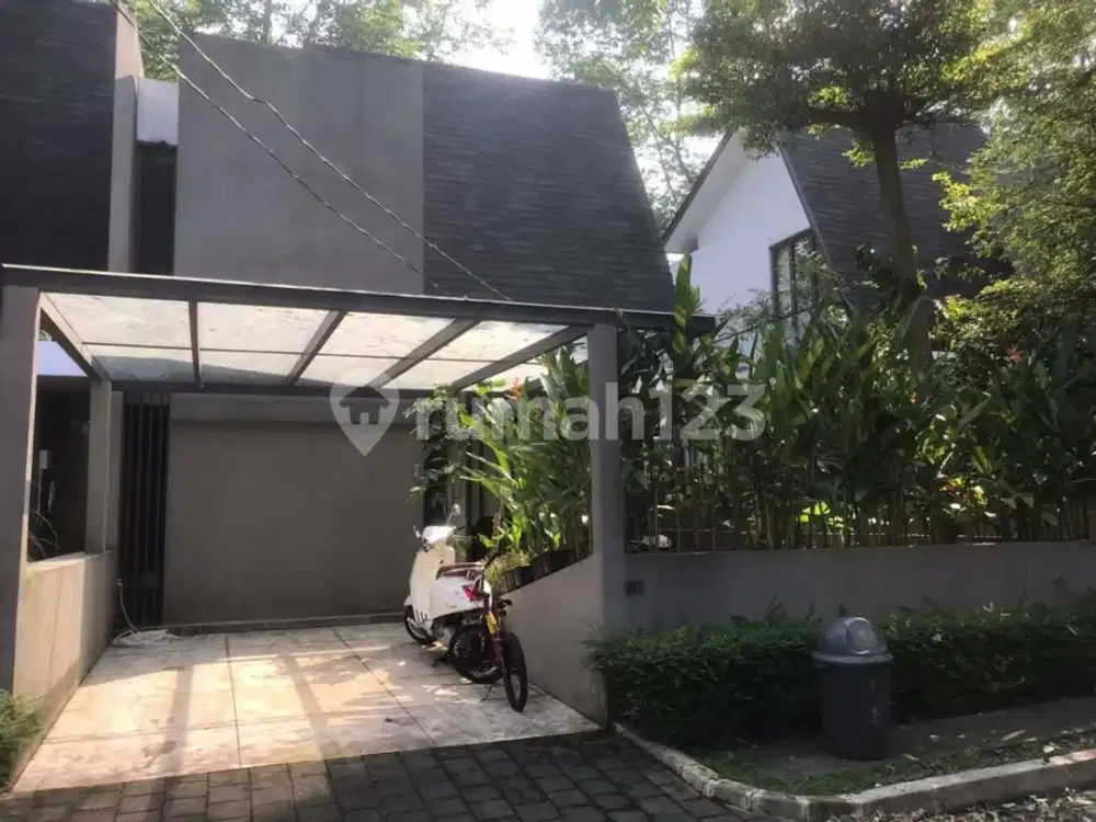 Rumah Minimalis Nyaman di Yve Habitat Limo Depok Dekat Tol