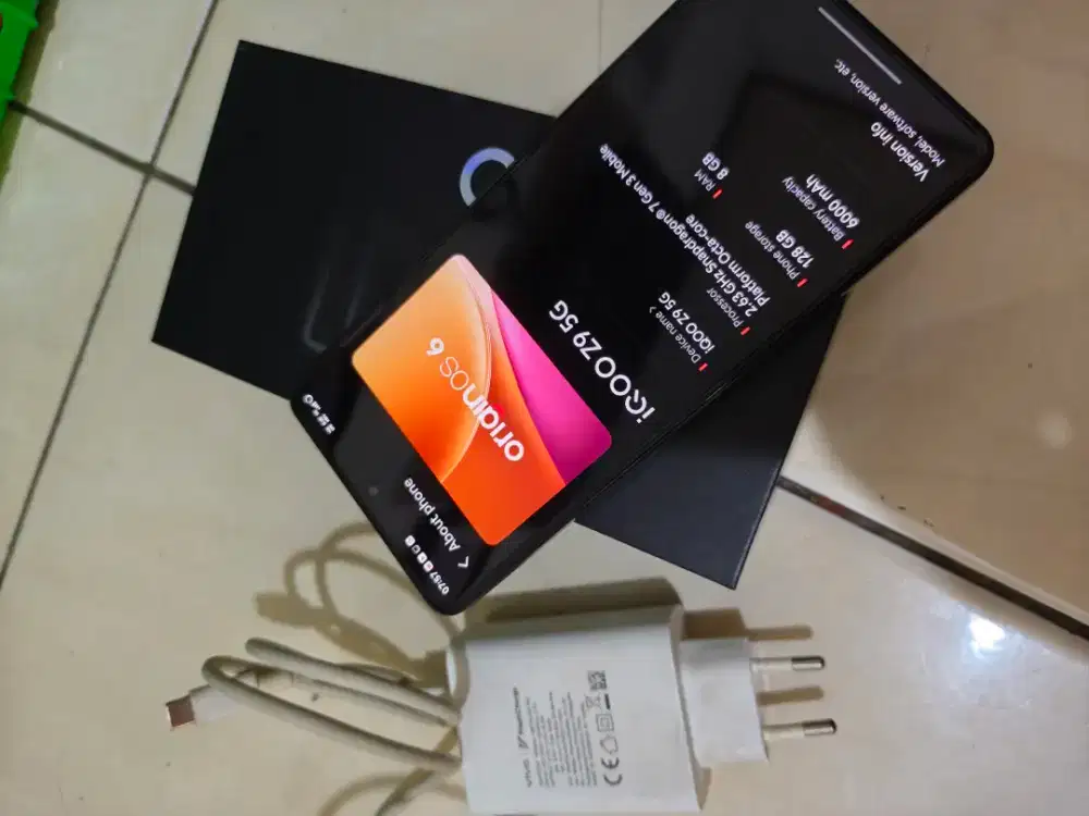 Iqoo z9 8/128 fulset black