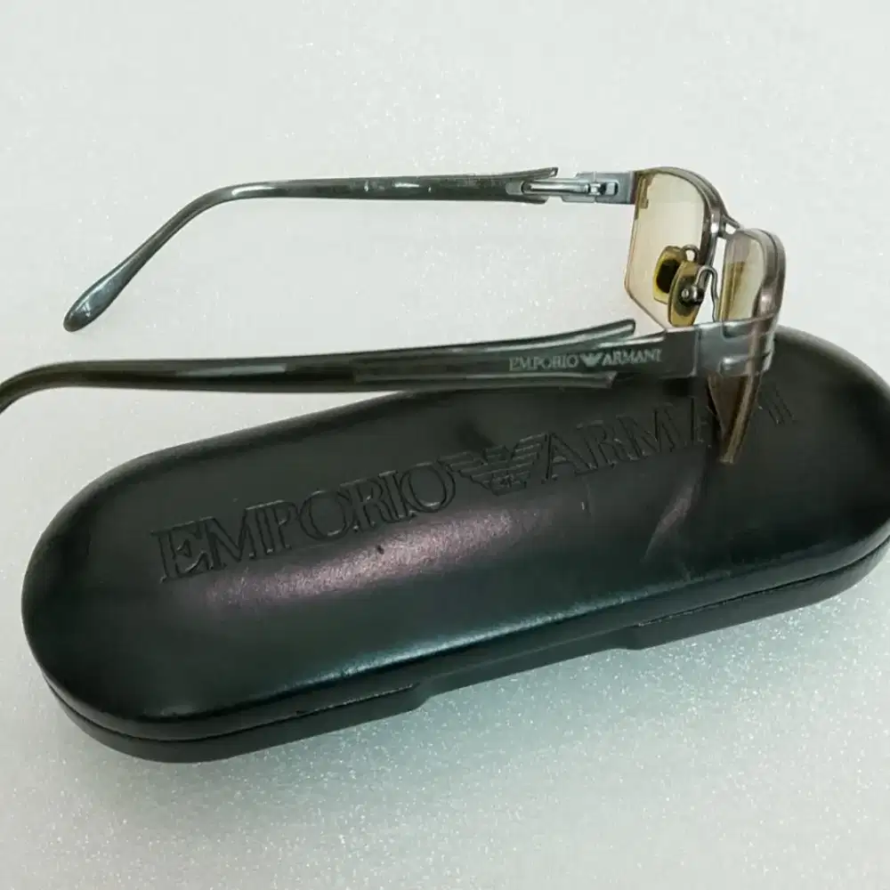 Kacamata EMPORIO ARMANI