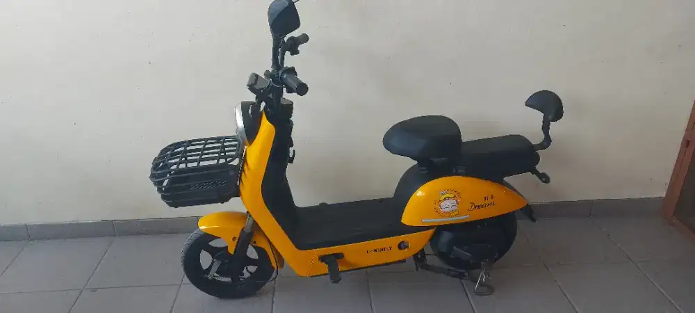 Sepeda listrik uwinfly RF 6 mulus baterai awet
