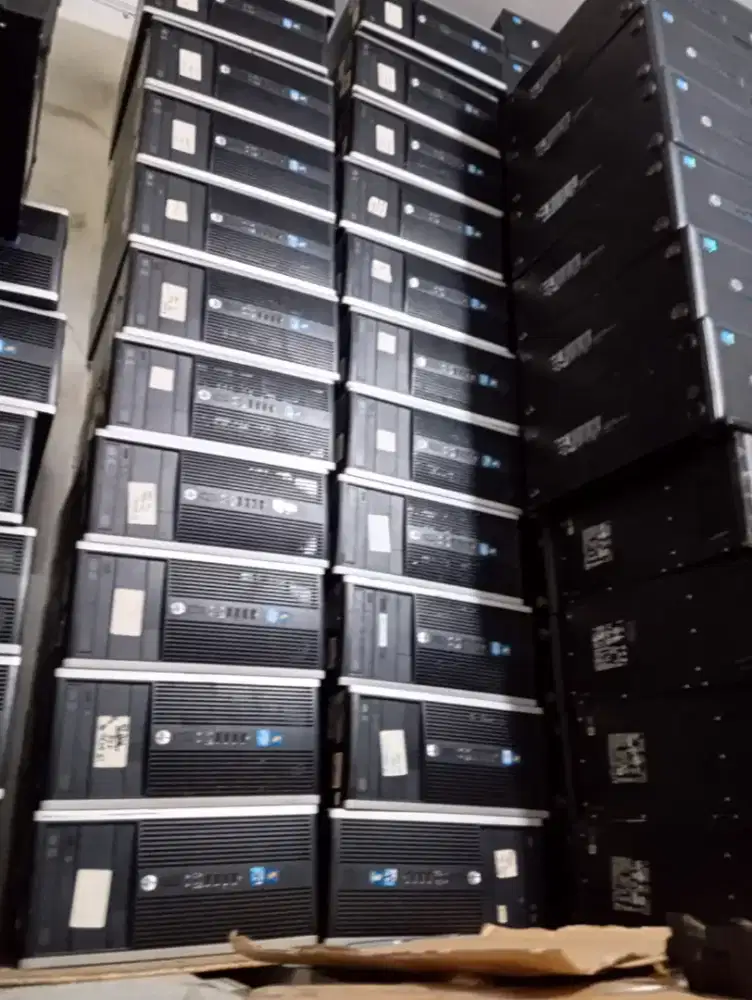 Cpu builup mulus segel gransi1thn spek mantab hg murah
