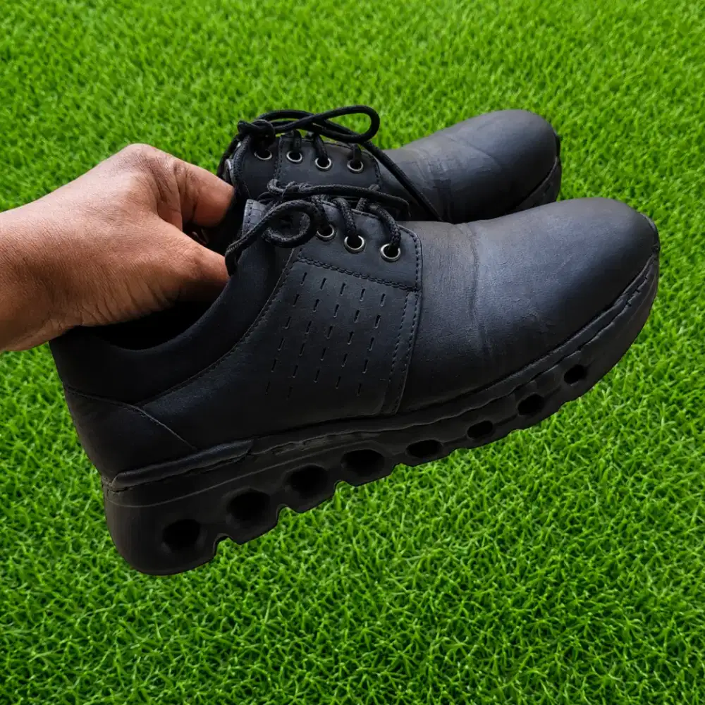 Sepatu Formal Fladeo No 39-40