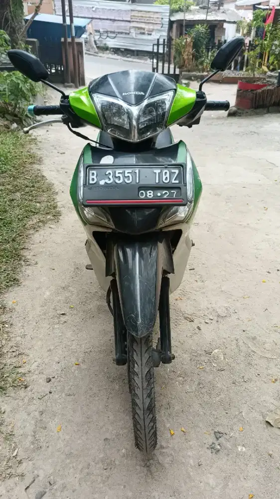 Suprax 125 helm in karbu 2012 plat B jkrta pajak of 2 Thun lengkP