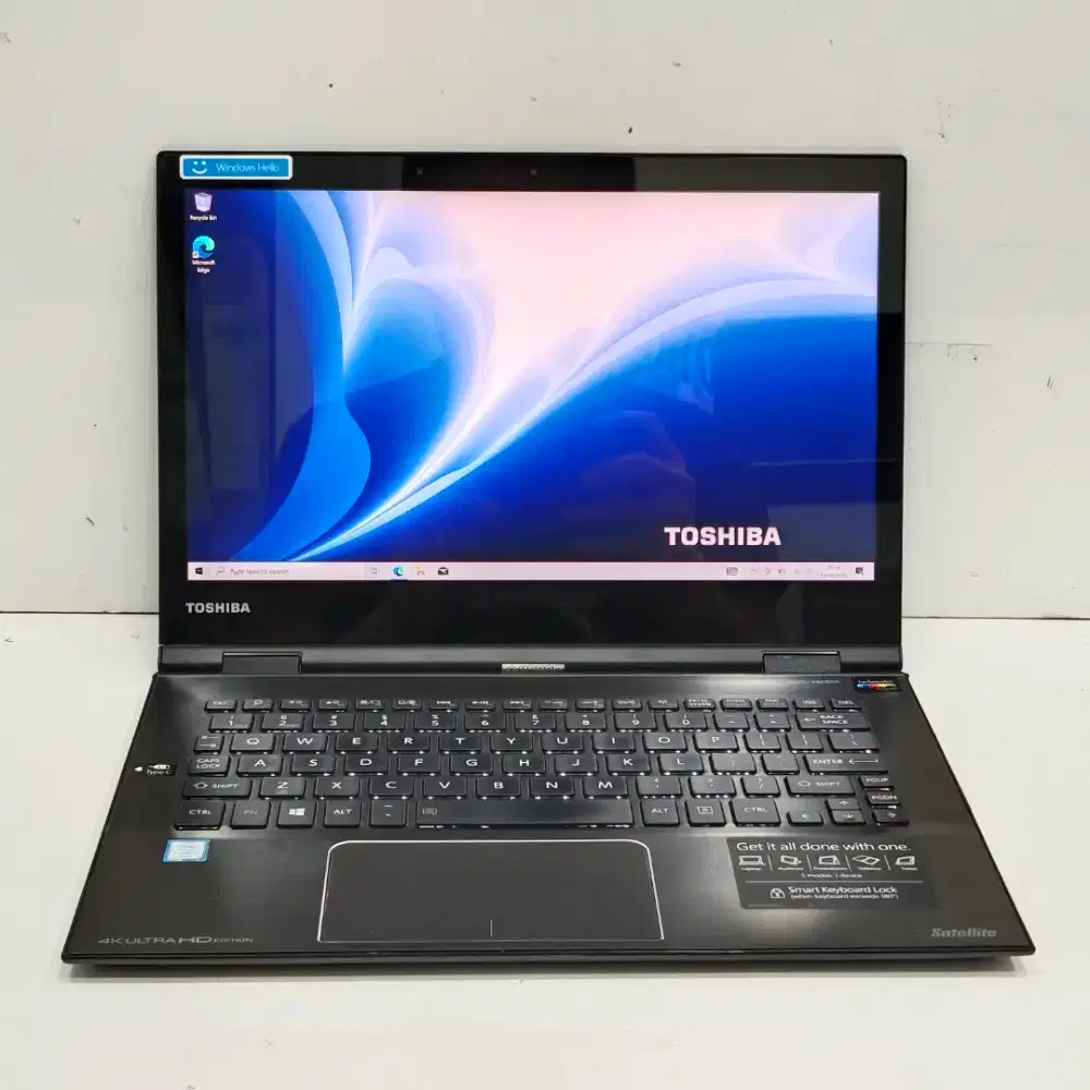 Toshiba x360 4k satelit p25w i7 ram 8gb ssd 256gb