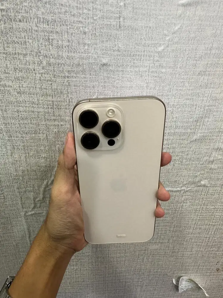 Iphone 16 promax 256gb ibox garansi on oktober 2026