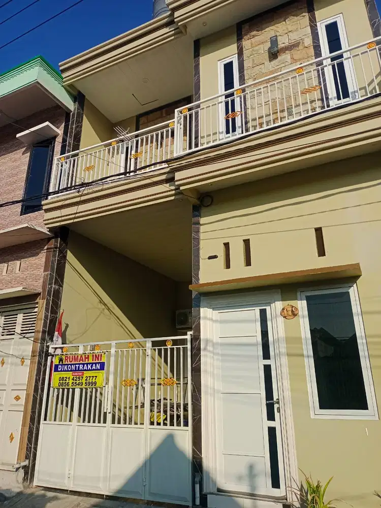 Dikontrakkan rumah 2 lantaik Pacar Kembang
