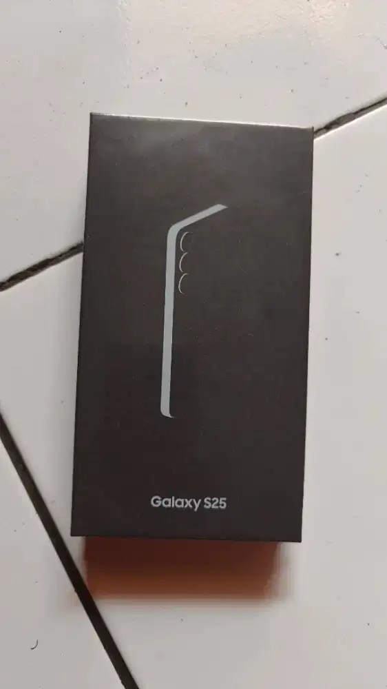 Samsung s25 basic ram 12/256 new