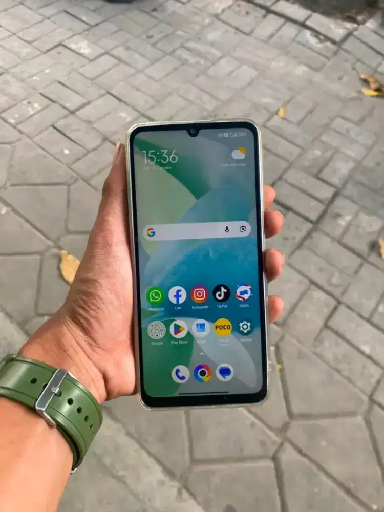 Poco c65 ram 8/256; HP no minus