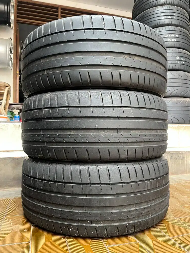 Ban Michelin Pilot Sport 4 225 45 r17 3Pcs
