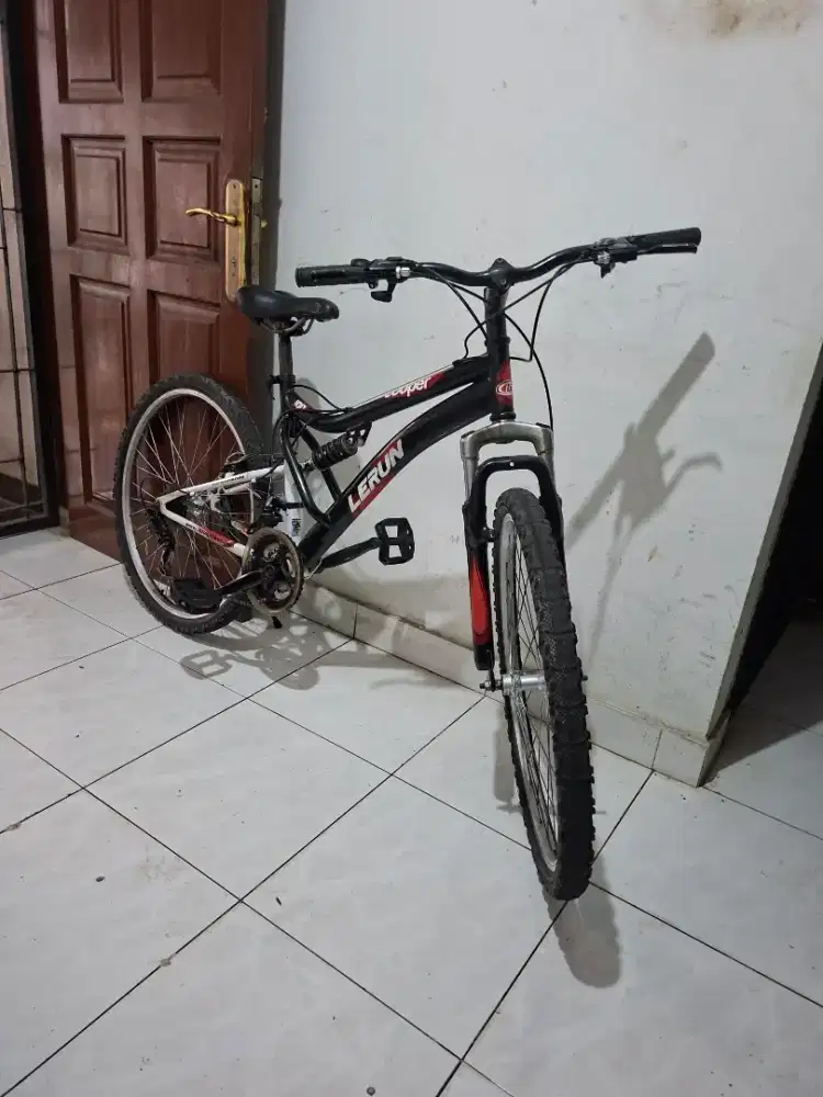 Sepeda merk lerin cooper