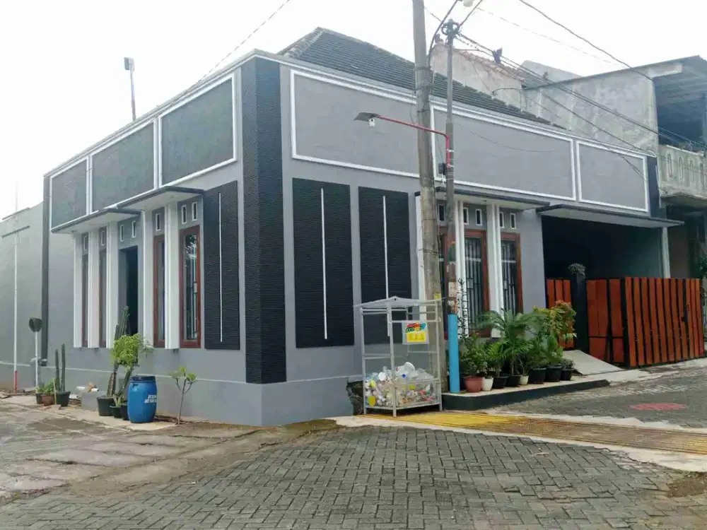 Rumah Hook di Perum Jatisari Indah, Mijen Semarang