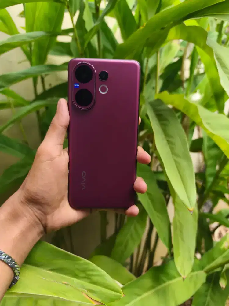 VIVO V60 5G NFC RAM 12/256 GB ( MULUS )