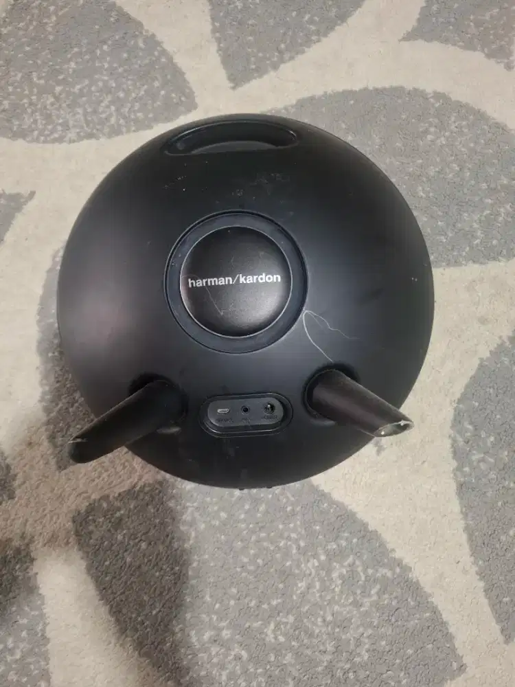 Harman kardon onyx 4
