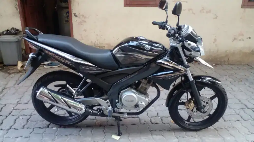 Yamaha Vixion tahun 2011.