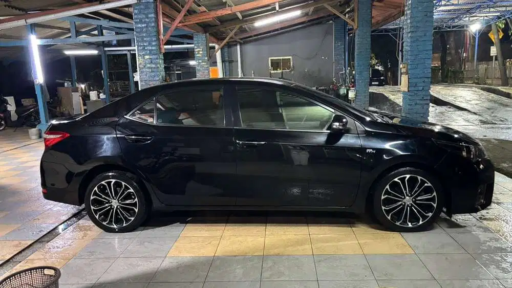 Toyota Corolla Altis 2016 Bensin