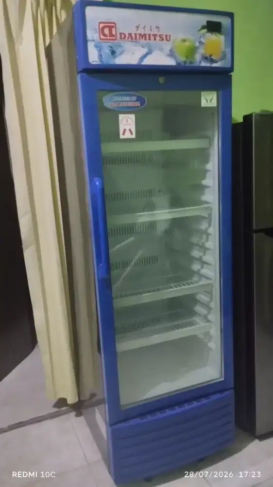 Showcase Cooler Daimitsu DISC 306 280 Liter – Kondisi Baik, Siap Pakai