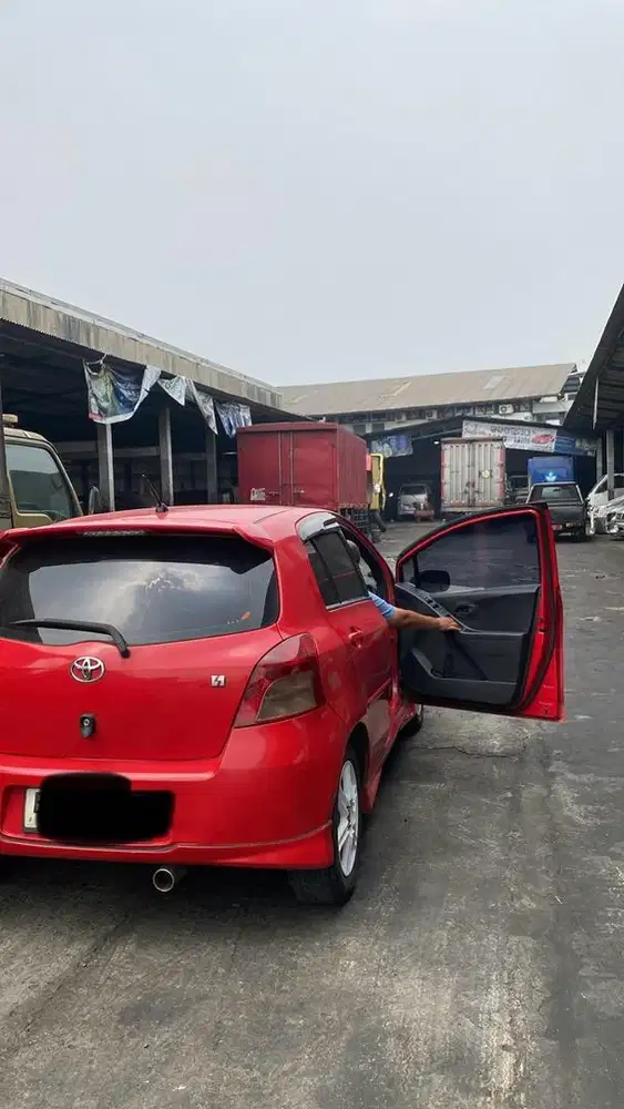 Toyota yaris S matic 2008