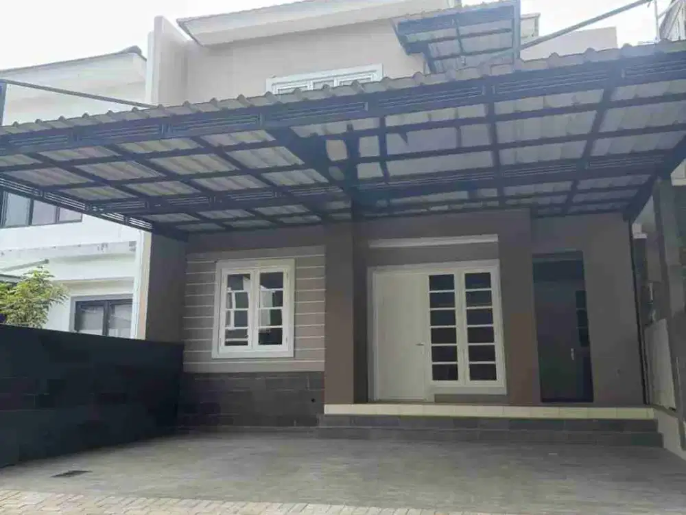 DIJUAL 
Rumah Rumah 2 Lantai Siap Huni Di Kota Wisata