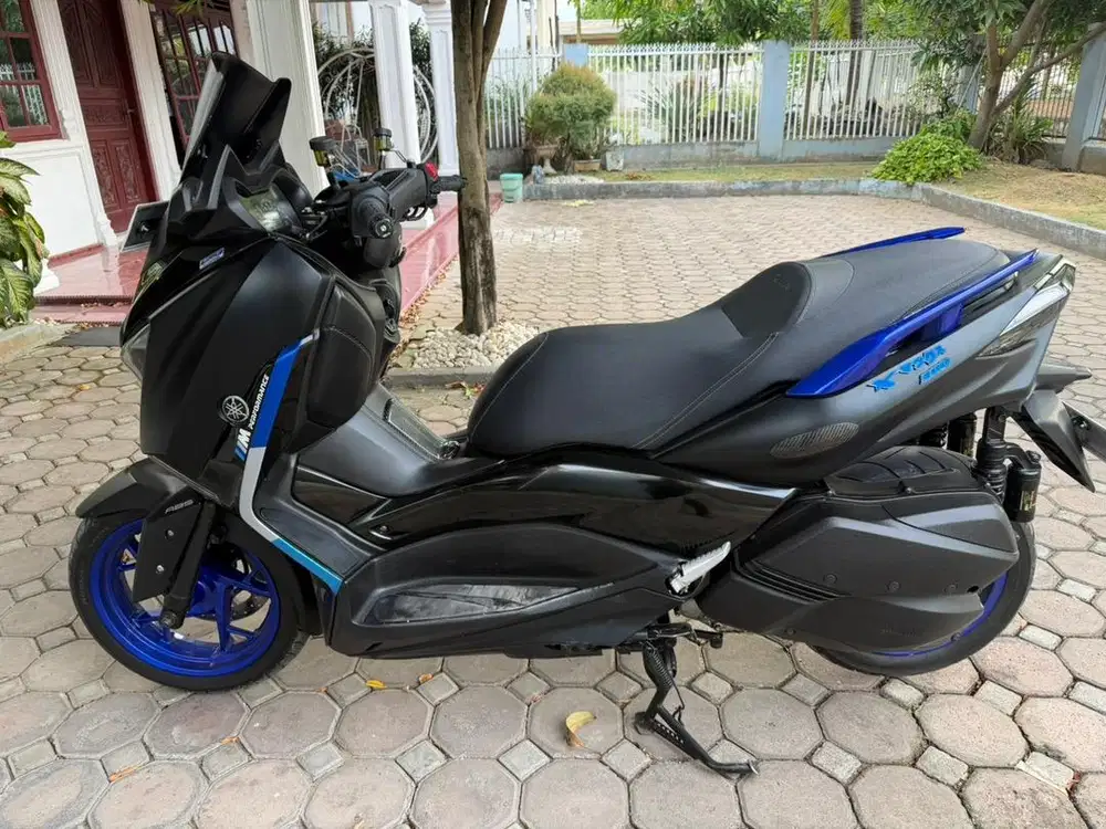 Xmax 250 black 2022 pakai 2023