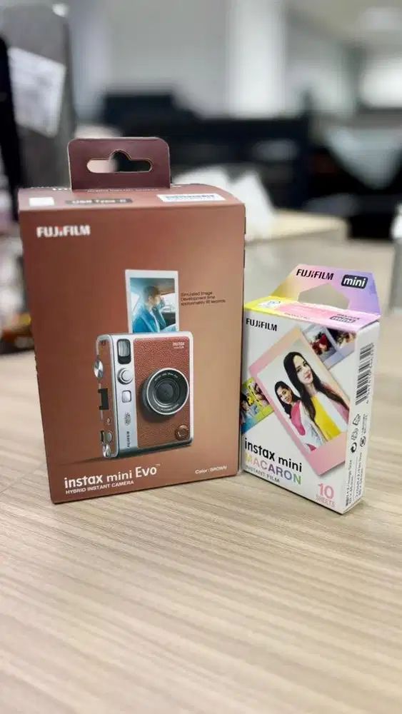 Kamera Instax Mini EVO Fujifilm