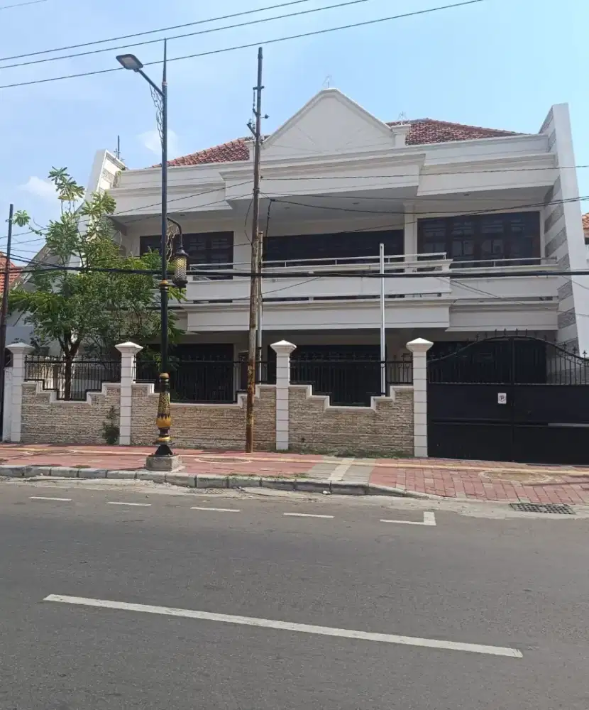 Di Jual Cepat rumah pinggir Jalan Raya