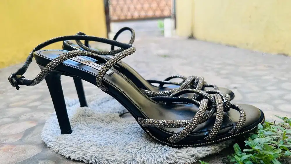 Steve Madden KAILYN-R Heels Black 39 Tinggi Heels 9.5cm