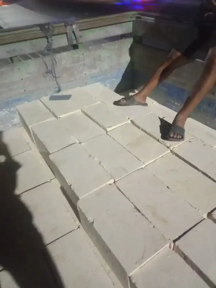 Batu kumbung buat pandasi rumah