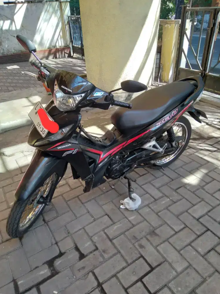 Dijual Honda Revo injeksi tahun 2015