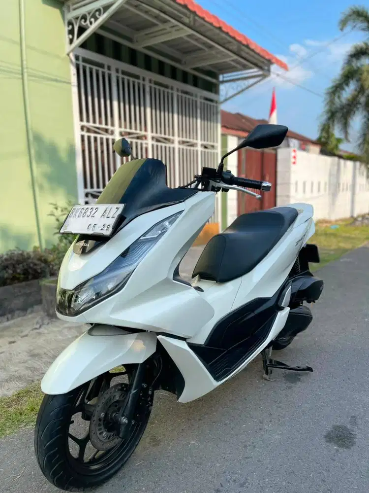 Honda PCX 160 CBS Tahun 2024