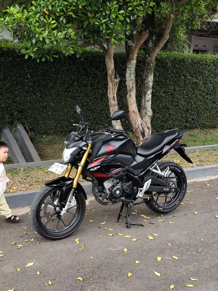 Honda CB150R 2023