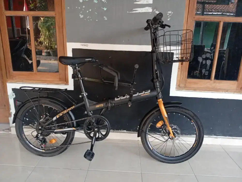 Sepeda lipat Oddysey ritz UK 20