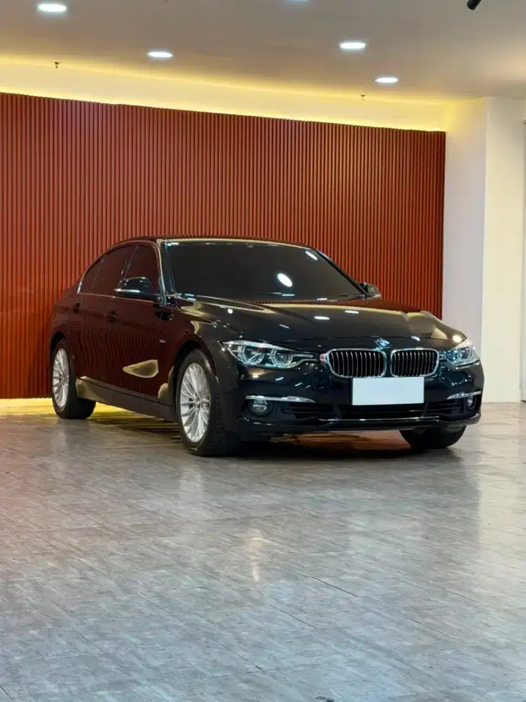 BMW 320i Luxury 2.0 AT Tahun 2018