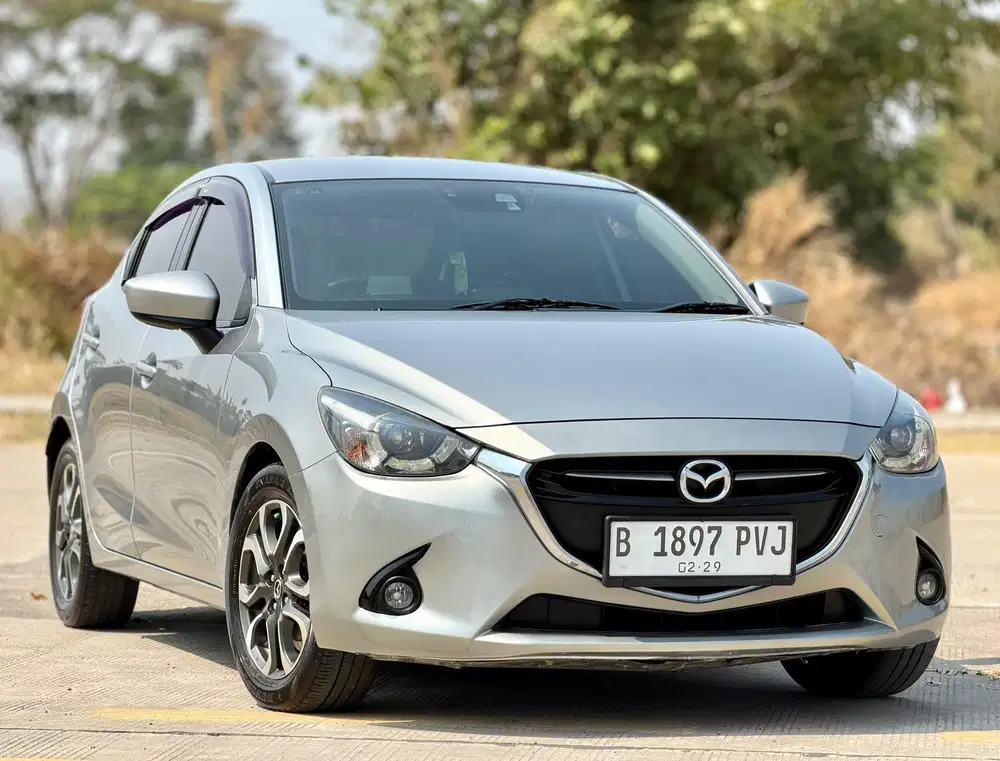 DP 15 jt! Km 90rb! Mazda 2 GT Matic 2016 Skyactive Antik Spt Baru!!